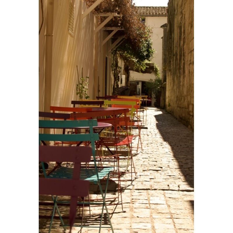 Table  Photography by Denis Larzul | ArtMajeur