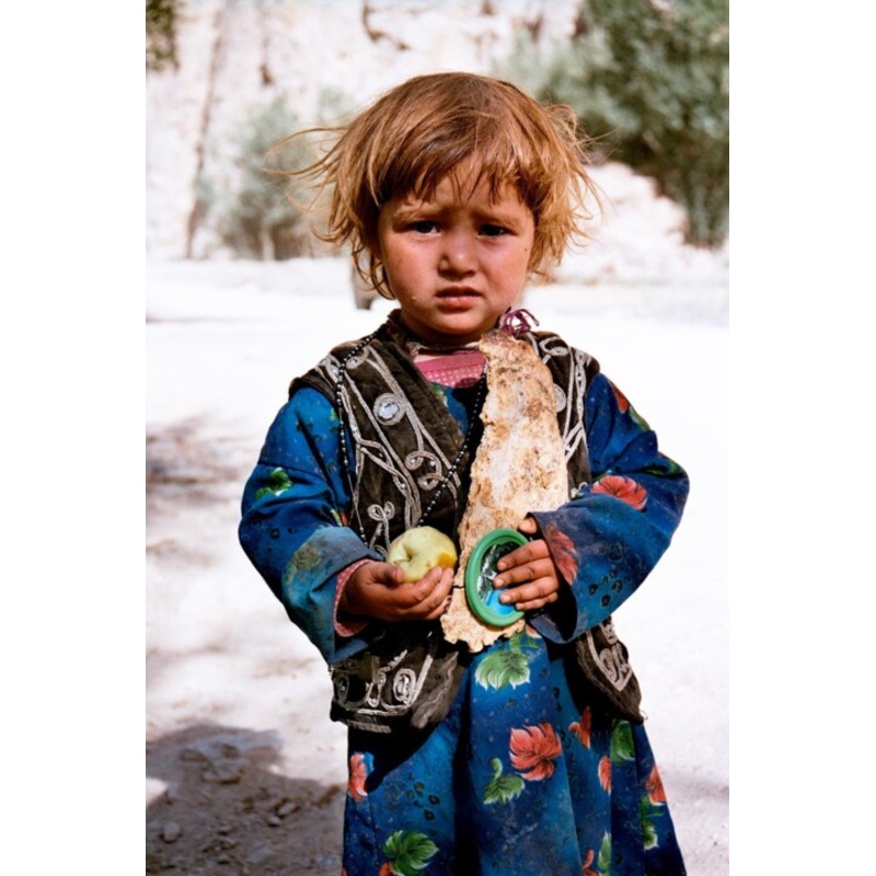 Afghanistan – Jeune Fille Hazara Bamiya Photography by Christian Ebel | ArtMajeur