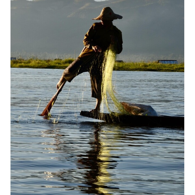 Birmanie – Pcheur Lac Inle Photography by Christian Ebel | ArtMajeur