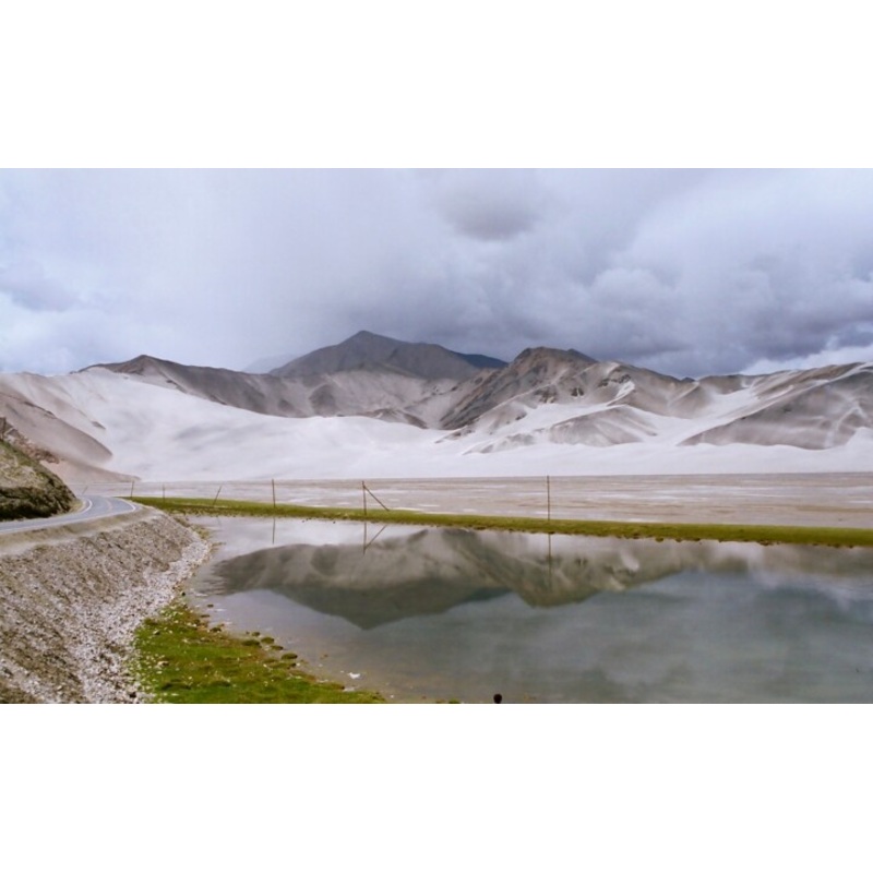 Chine – Sur La Karakoram Highway Photography by Christian Ebel | ArtMajeur