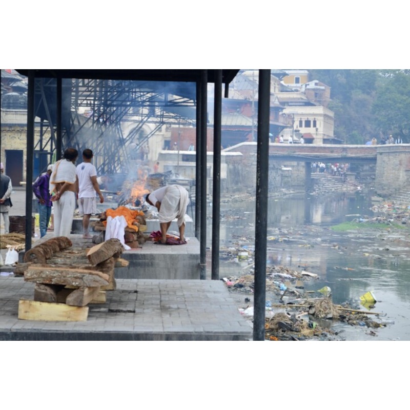 Npal – Temple Hindou Crmonie De Crm Photography by Christian Ebel | ArtMajeur