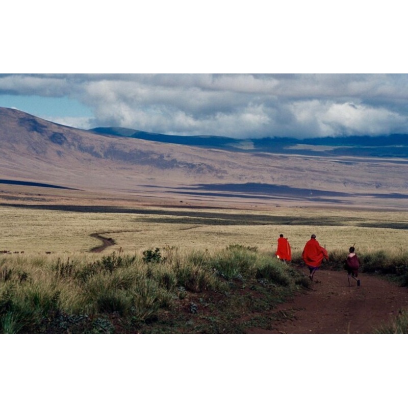 Tanzanie – Jeunes Masas Cratre Du N’g Photography by Christian Ebel | ArtMajeur