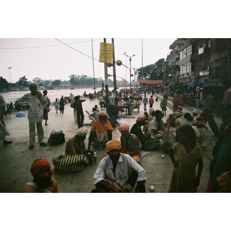 Inde Du Nord – Harridwar Sur Le Gange  Photography by Christian Ebel | ArtMajeur