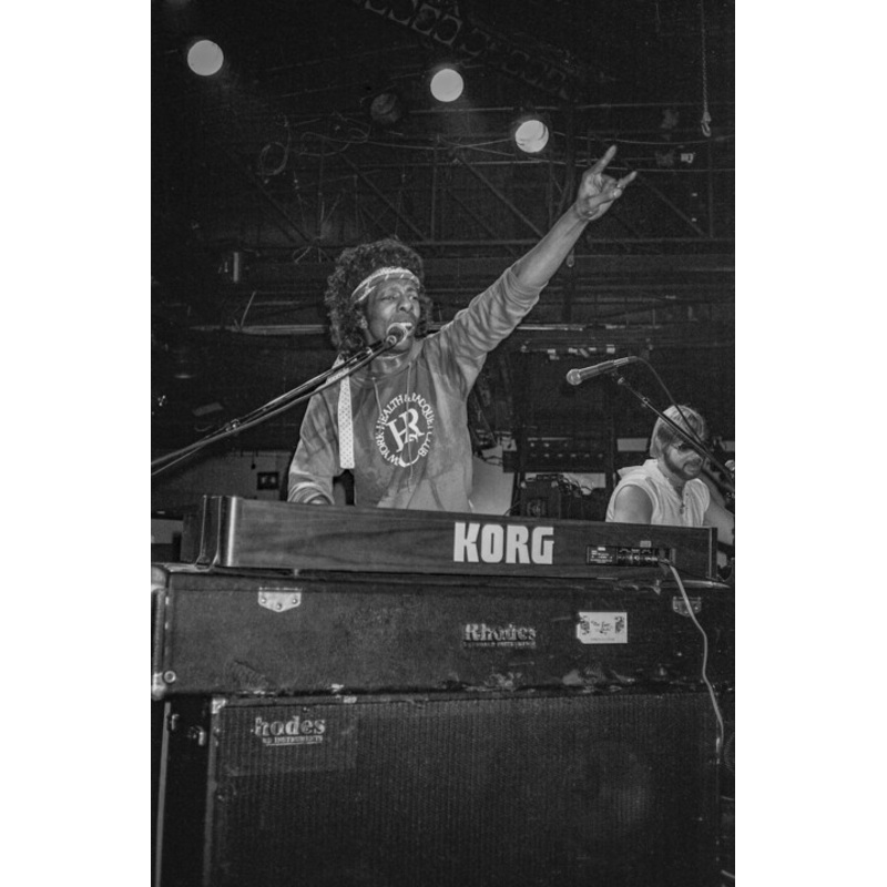 Sly Stone En Concert  New York Photography by Sophie Bramly | ArtMajeur